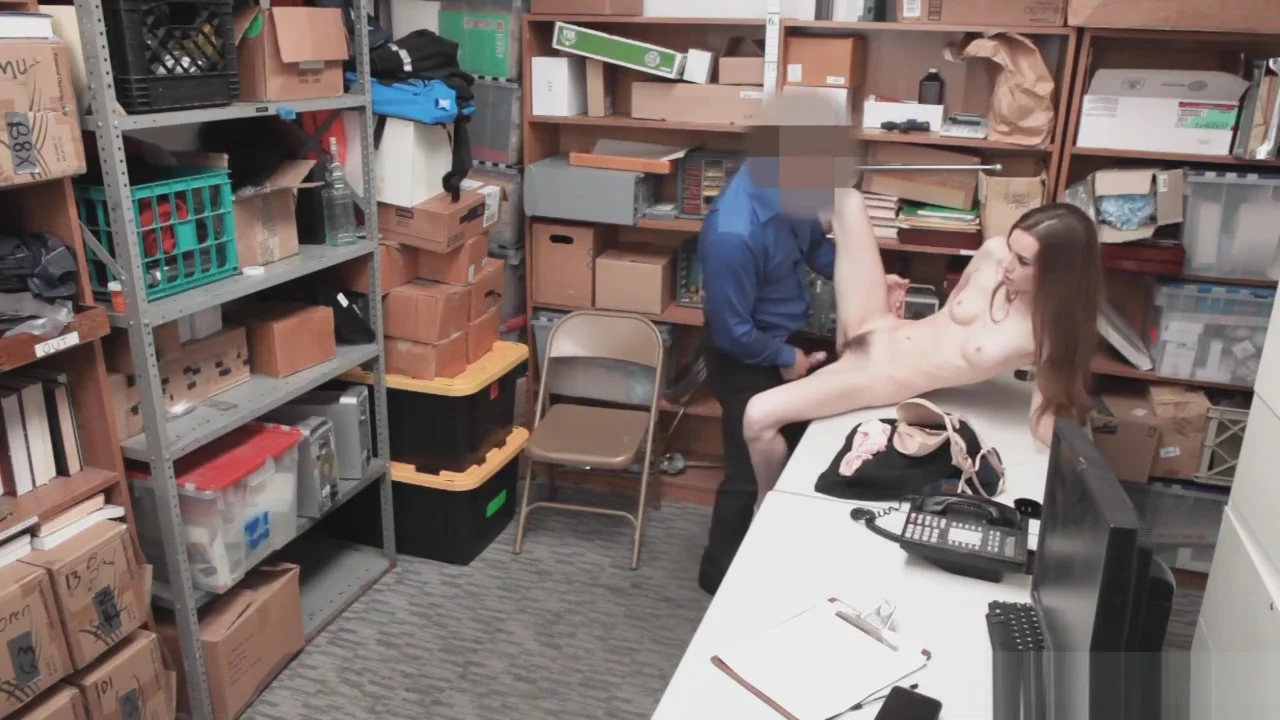 teen 18+ suspects pussy got officers fingers to get wet