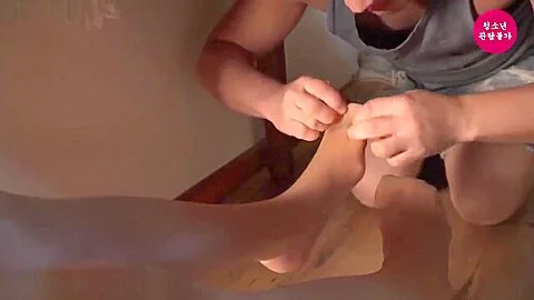 Korean girl foot fetish.(add me to get more)