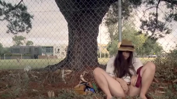 masturbate outdoor