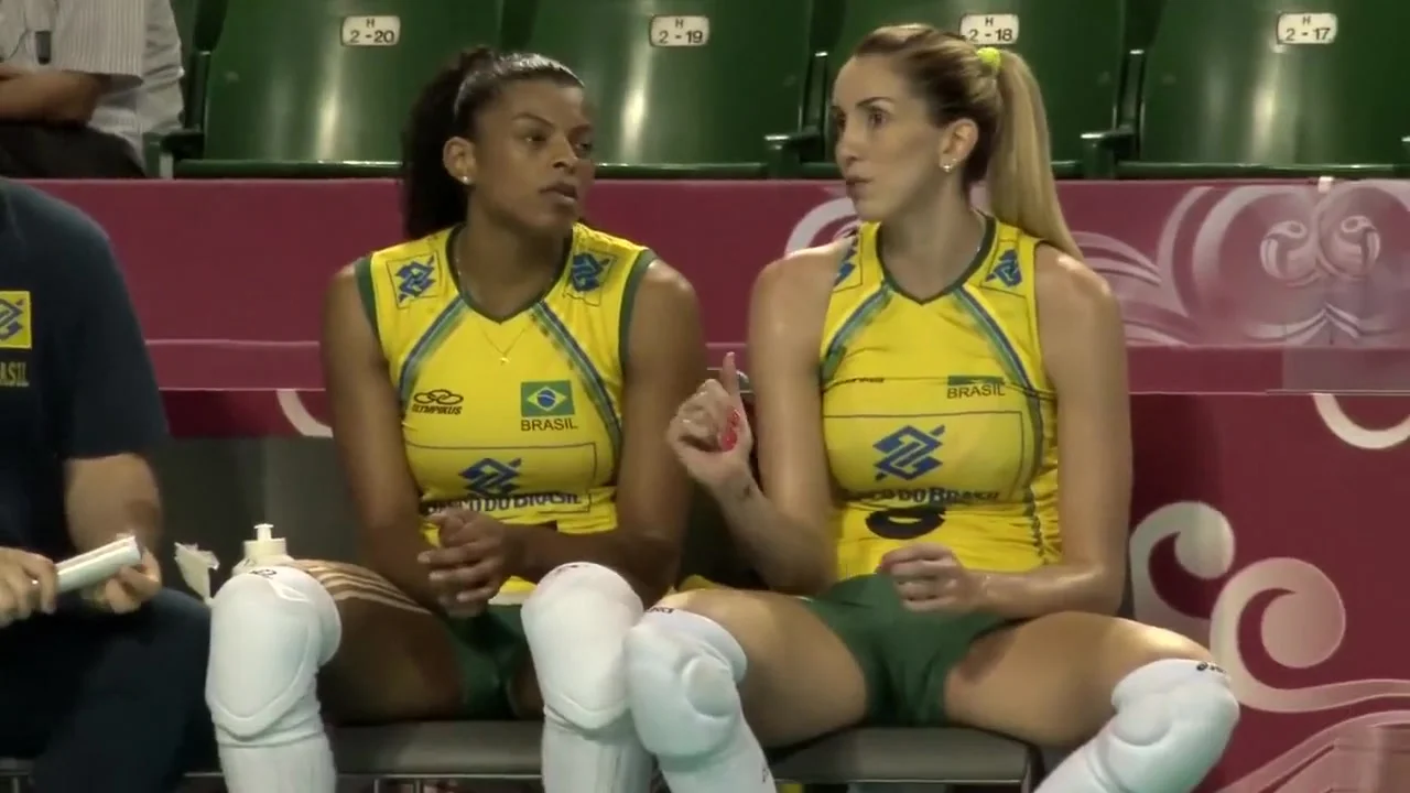 Fit volleyball player has her pussy imprinted on her shorts