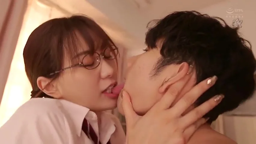 Dass-319 The Graceful And Admired Student 18+ Council President Turned Out To Be A Crazy Vulgar Woman Who Was Drenched In Sweat And Had Her Face Cumshot On Her Face. Akari Mitani
