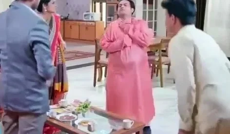 BOSS NE OFFICE ME SEEMA KO CHOD DALA