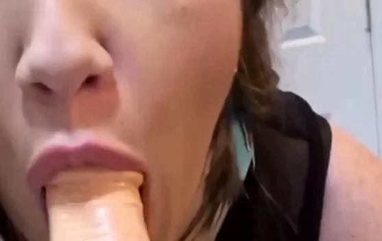 Ryanxoxo – Mommy Son Creampie POV Sex