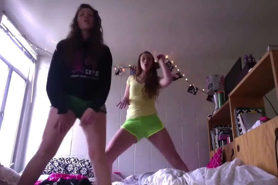 College Sluts Dance on Bed