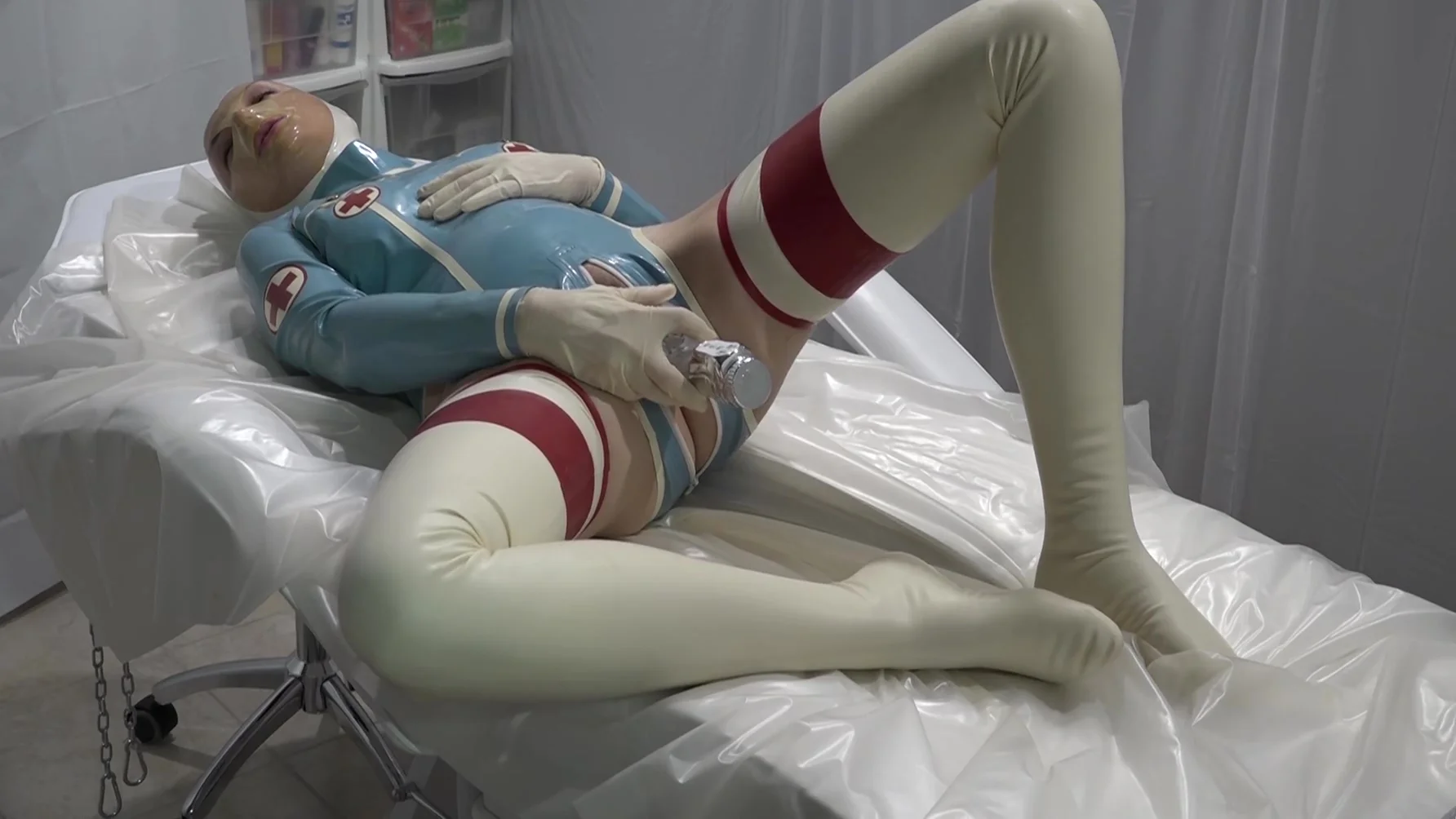 The Patient Is Examining And The Doctor Is Playing With Herself Full Video