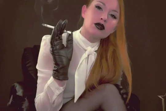 SPECIAL AGENT , KIRA MIND CHANGER SMOKING