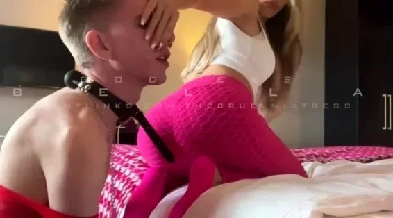 Iwantbellaa - Ass worship in yoga pants