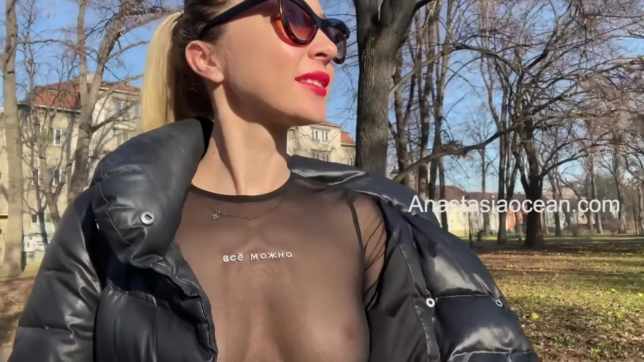 Anastasia Ocean In Beauty Flashes Her Big Boobs While Walking In A Public Park