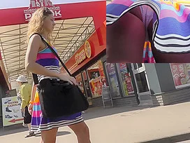 Hottie exposes her intimate parts in upskirt public vid
