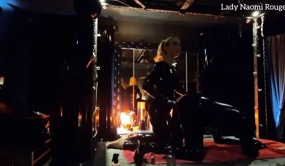Lady Naomi Rouge - Rubber Slave in the dungeon
