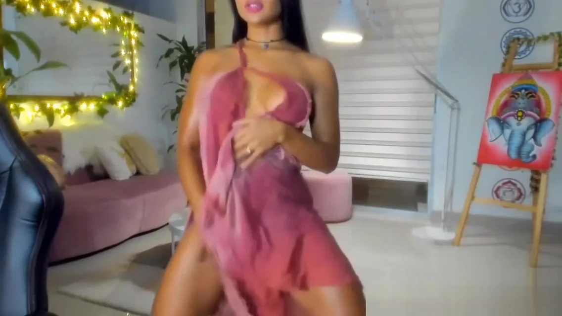 Oiled Hot Busty Latina Babe