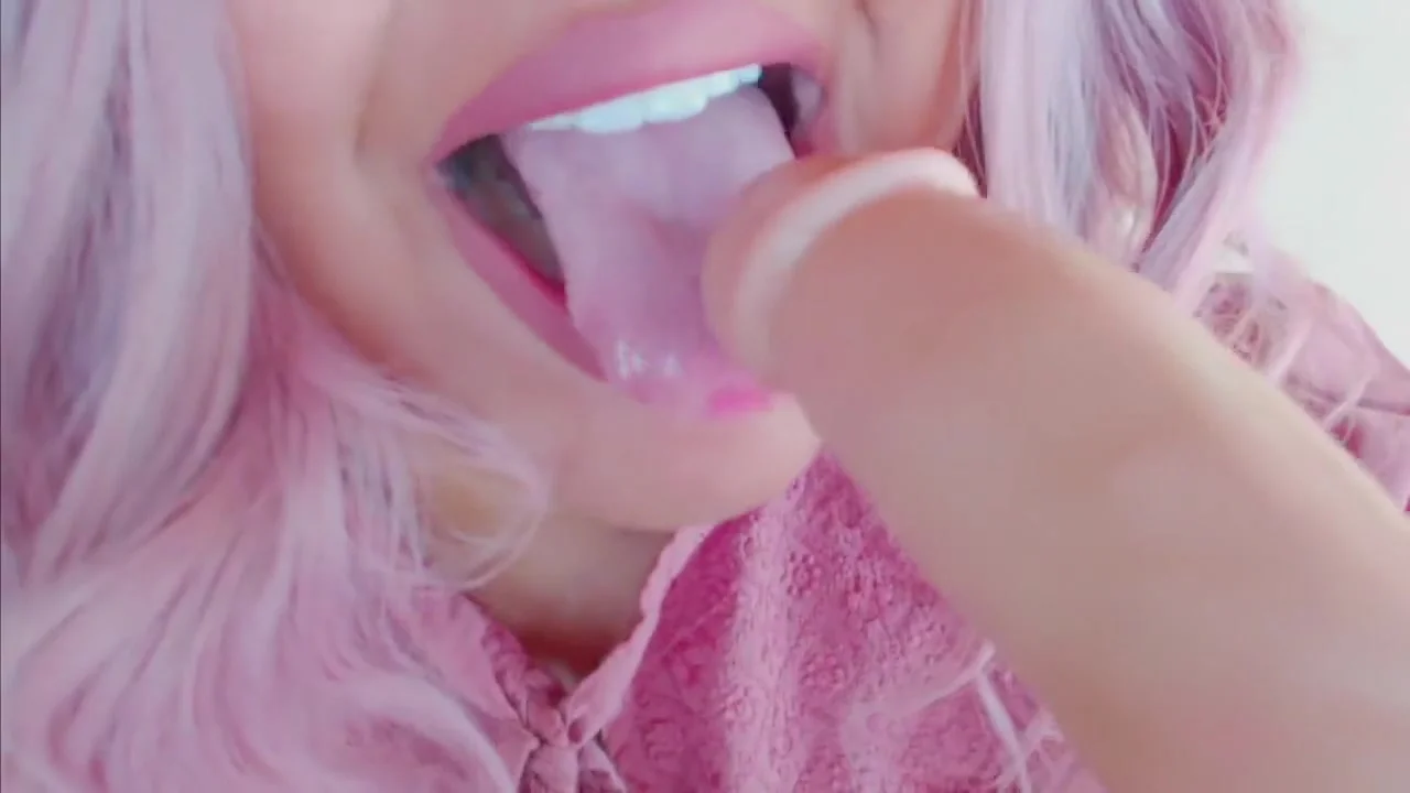 Girl Next Door Roleplay: May I borrow some sugar?