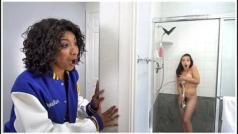 September Reign And Spencer Bradley Have Lesbian Sex