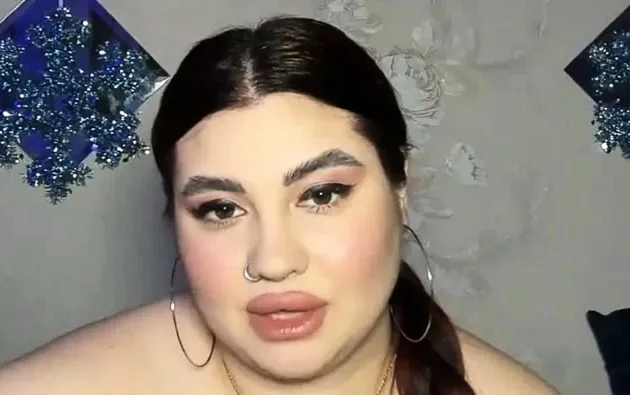 Unreal huge natural tits bbw webcam babe teasing s