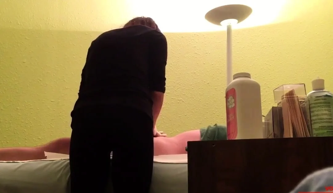 Hidden Cam At Wax Salon Girl Rubs Hard Dick Of Customer