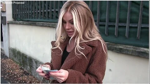 Milf Accepts The Proposal Of 1000 To Fuck With A Stranger