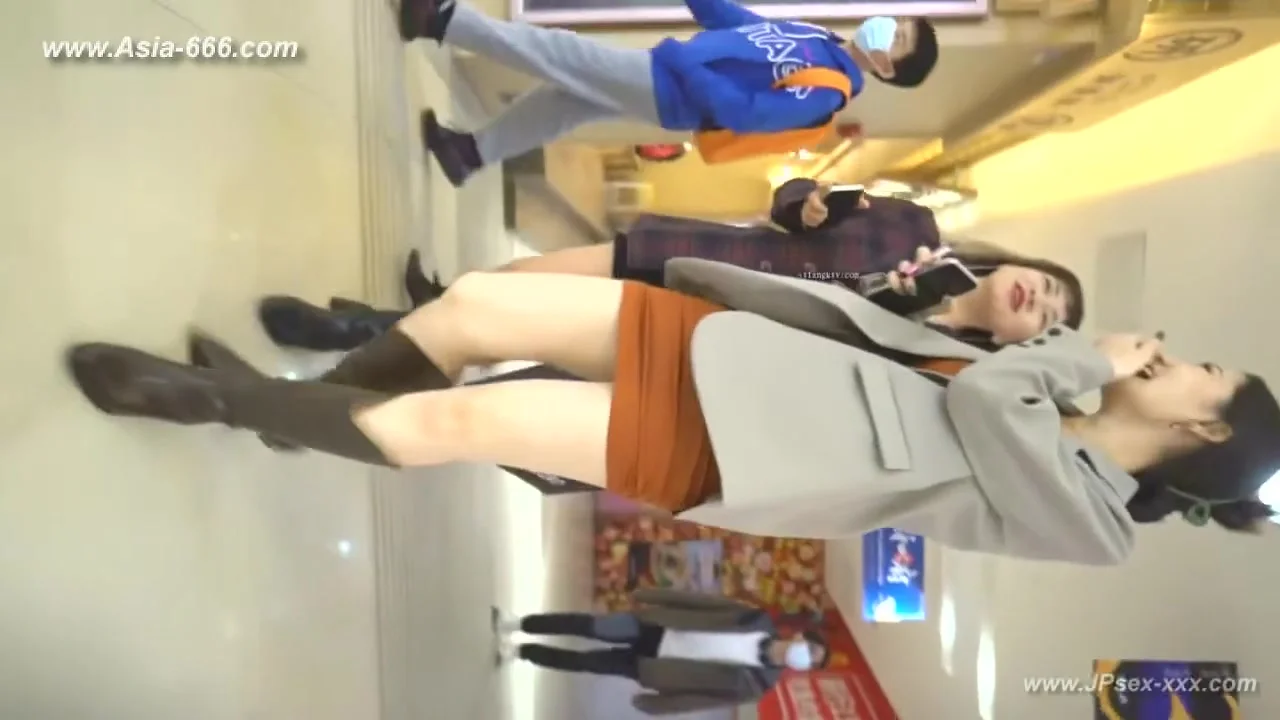 peeping chinese amateur upskirt.173