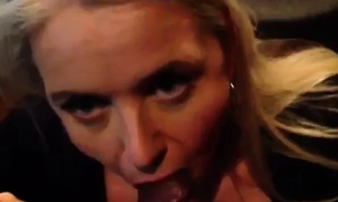 Trophy girl BBC blowjob