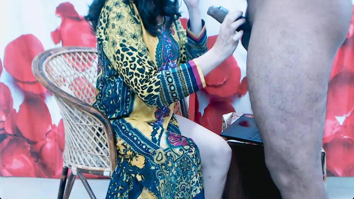Giving Blowjob With Kinky Mistress