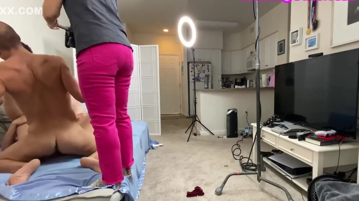 Homemade Lady Filled With Two Dicks In Threesome Sex