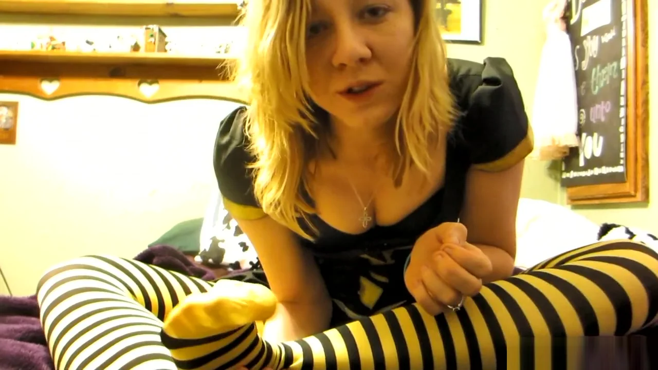 sexy feet alania