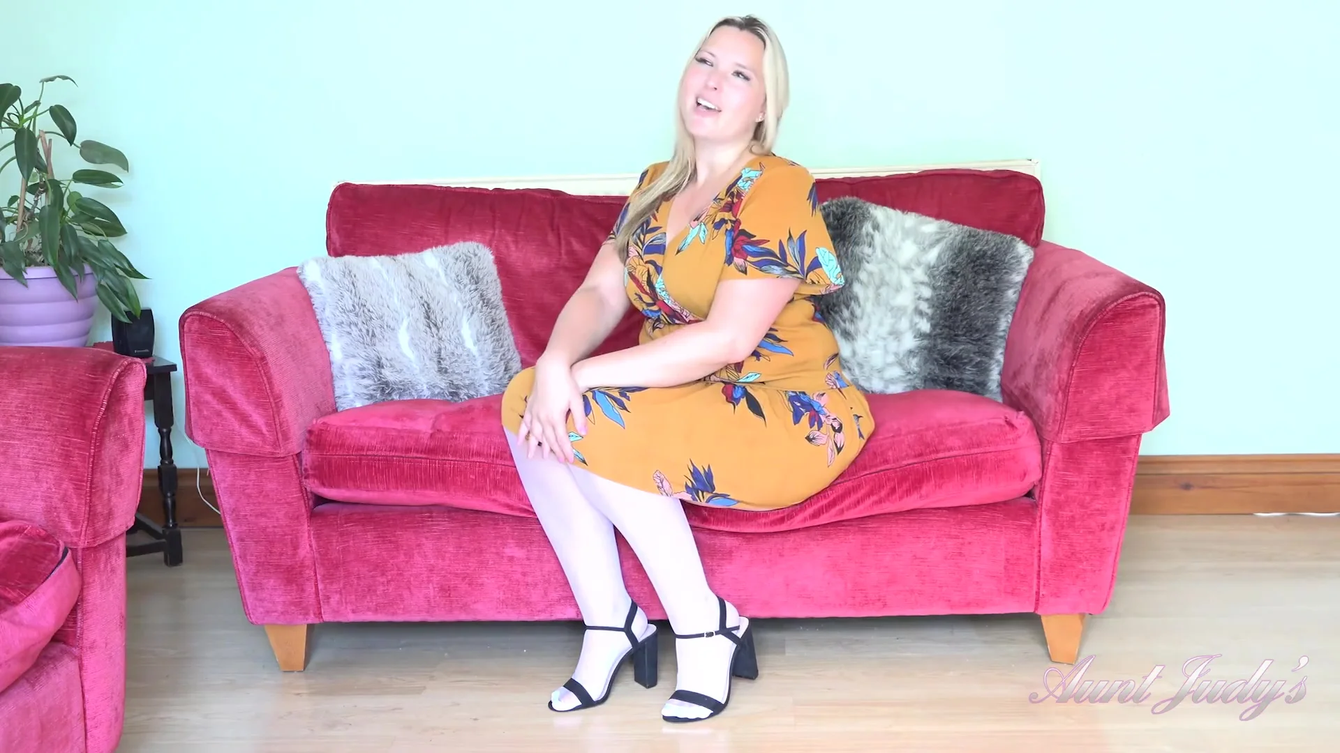 Free Premium Video Hot Bbw Milf Gives You Joi - Charlie Rae And Judys