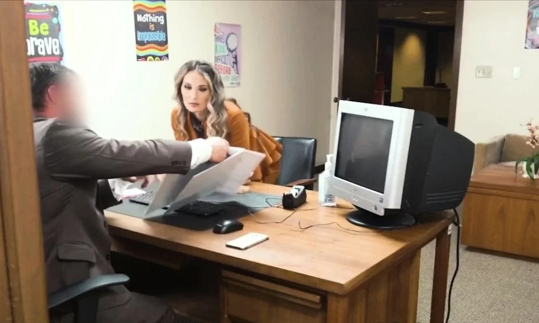 bossy milf ends up on fat dick at the office