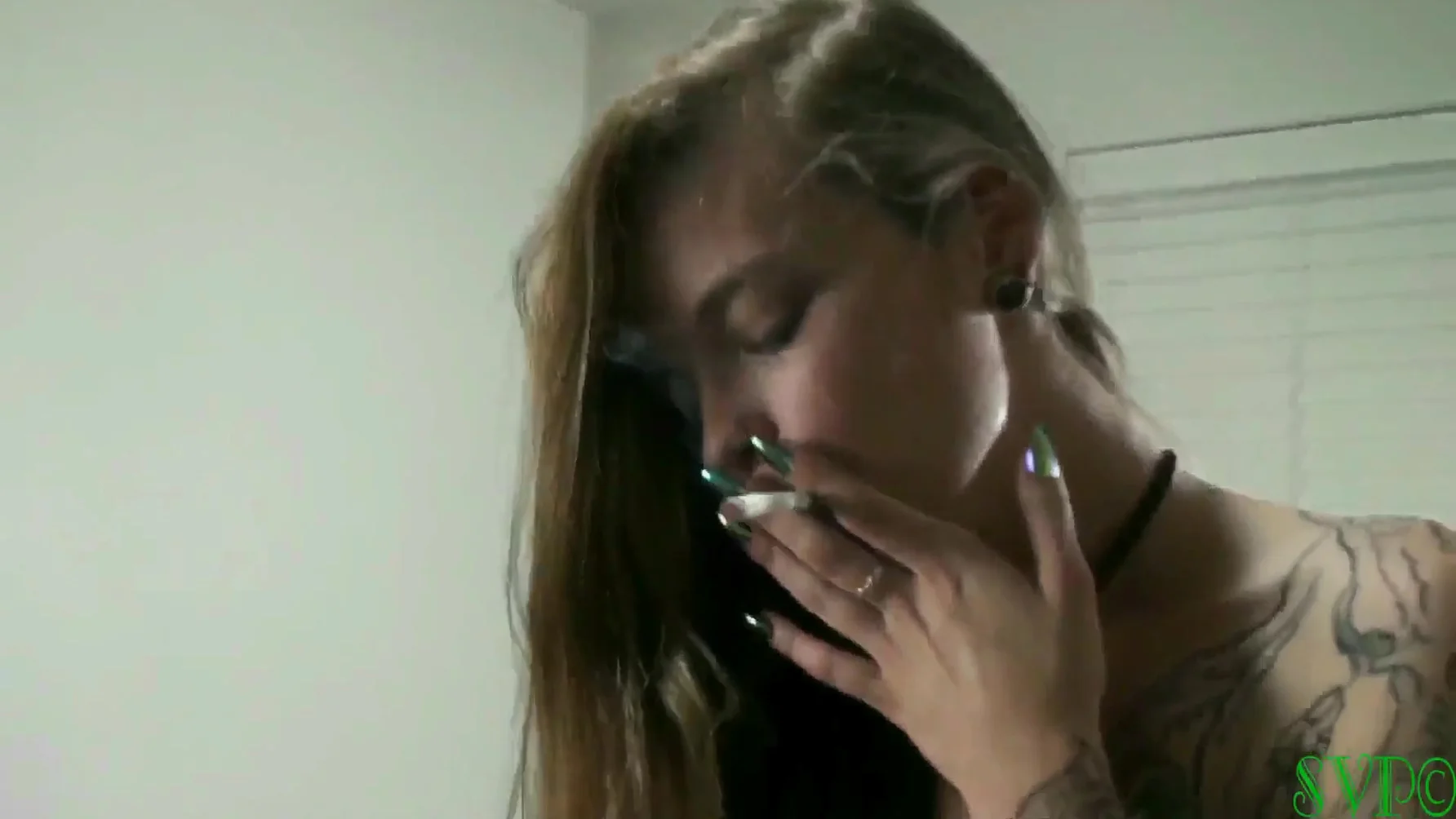Stepsister Caught Sneaking Some Smokes