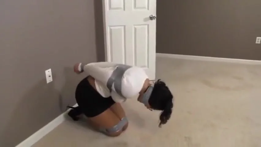 Sahrye Babysitter Bondage