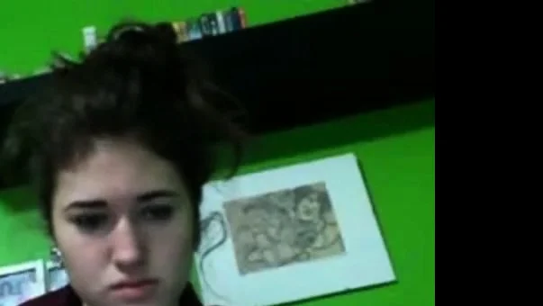 Hot Brunette Teen Bate