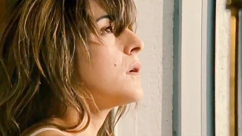 Candela Pena Nude in Princesas (2005)