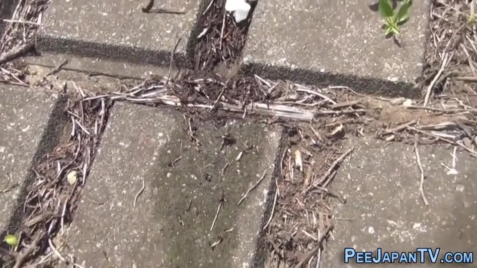Shameless Japanese teens 18+ Pissing