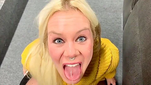Amateur Public Piss Whore Sophie 720p