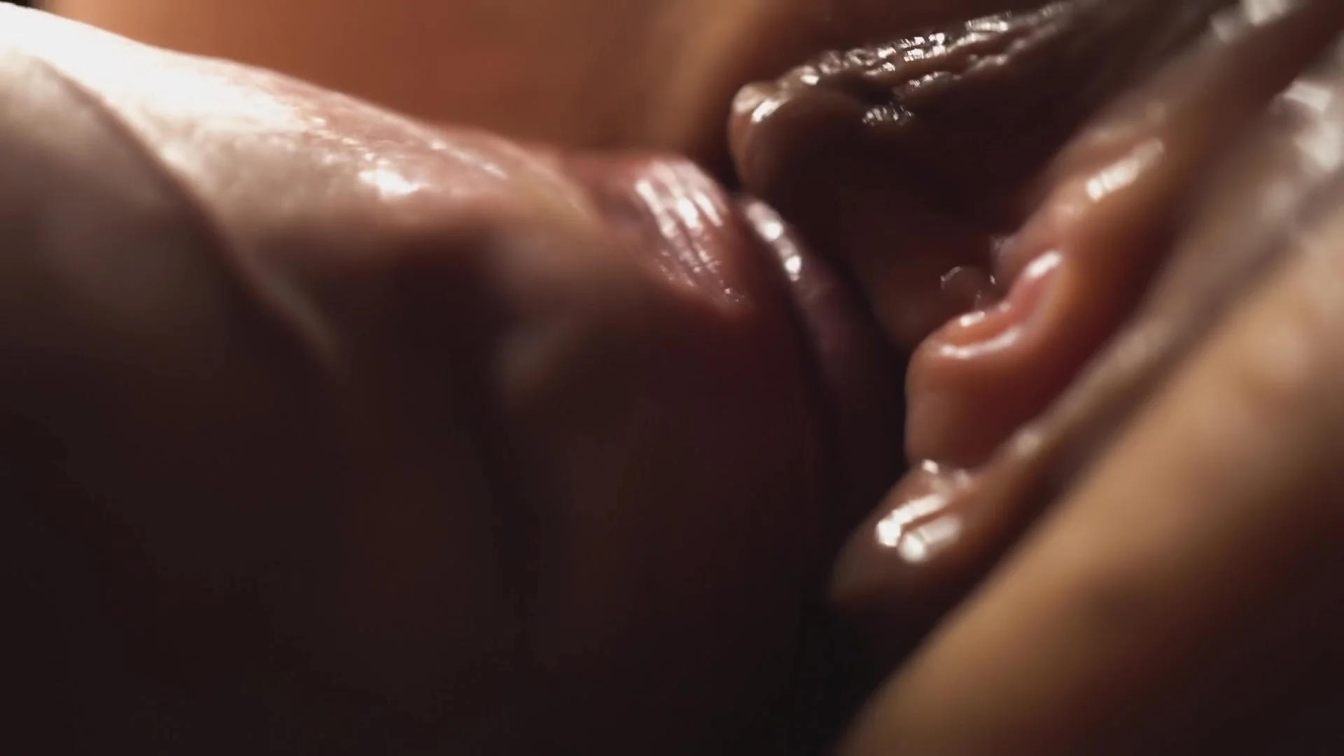 Extremely Detailed Close-up Of Fucking And Creampie