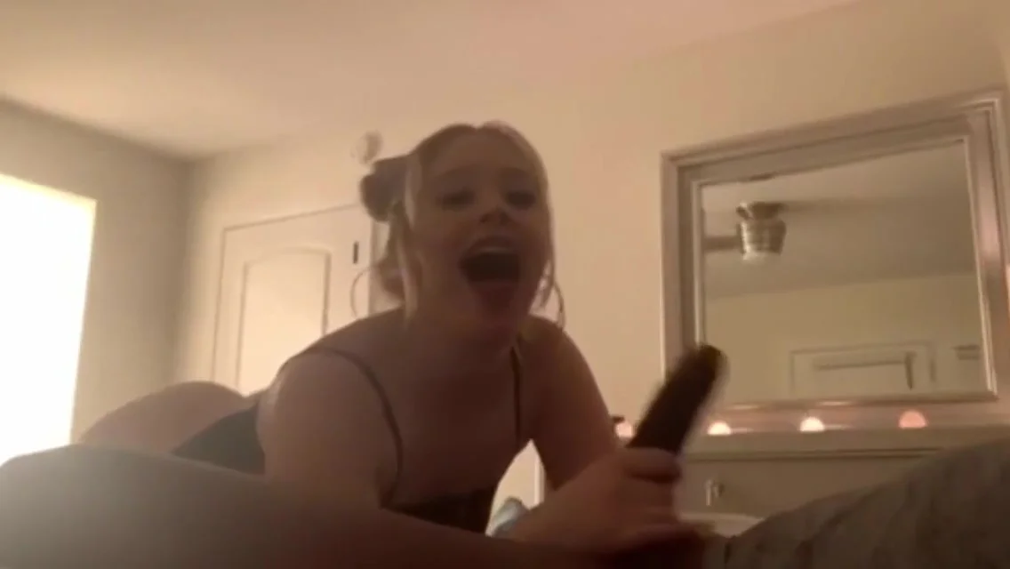PAWG Princesse Leia Prend BBC Dans Sa Chatte Incroyable