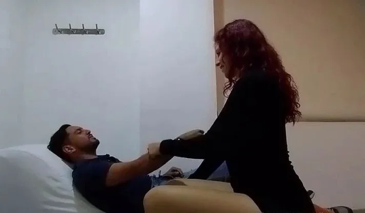 Redhead babe gets a surprise during her sexual therapy sessi