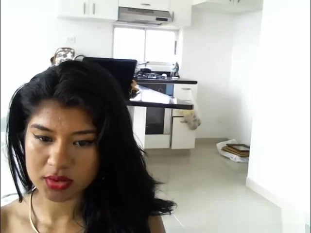 Sweet Shaved Pussy Chick Amazing Webcam Show