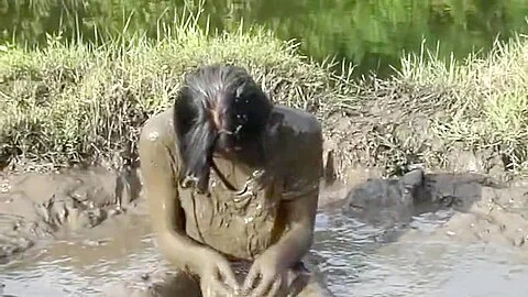 mud thai girl