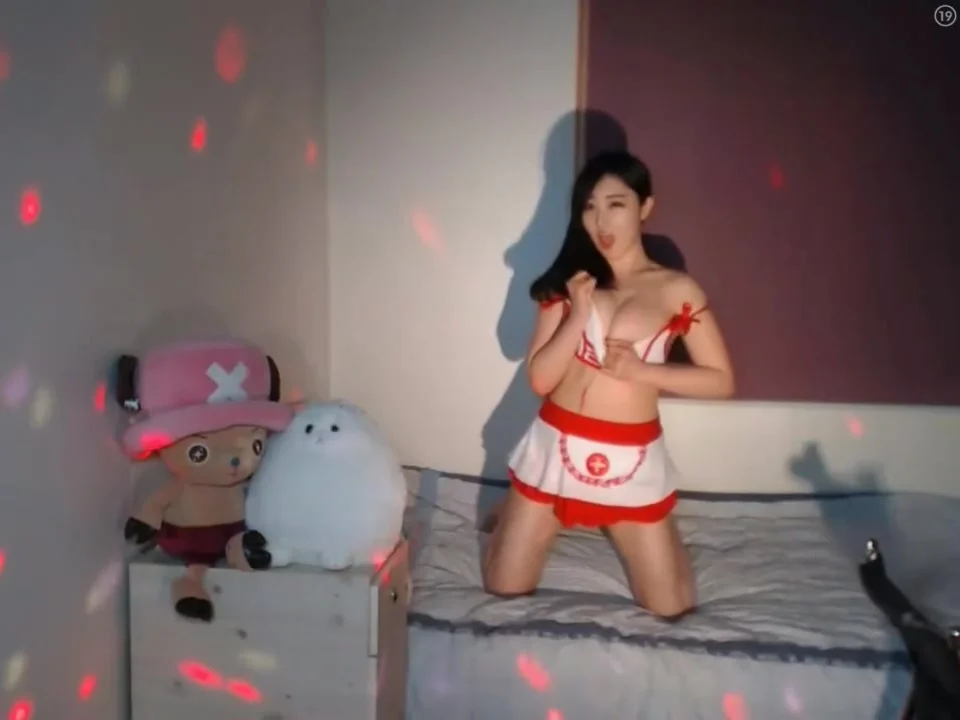 Chubby Korean Nurse Outfit Webcam