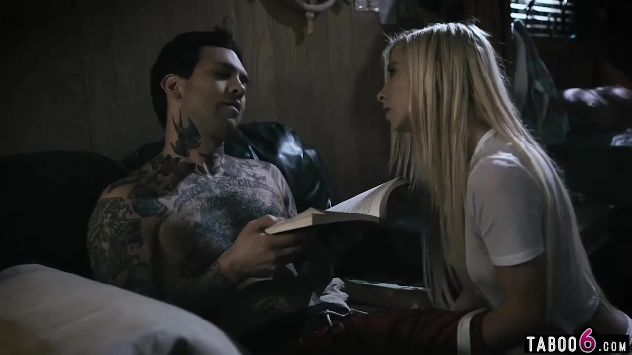 Trailer Park Trash Stepsister teen 18+ With Kenzie Reeves