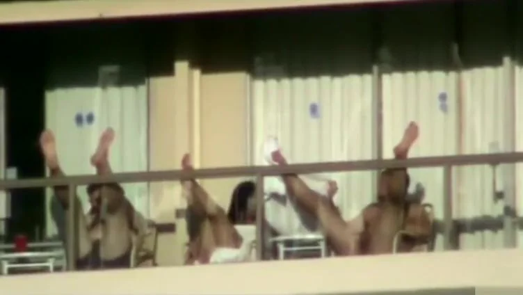 Hotel balcony hardcore with a horny couple