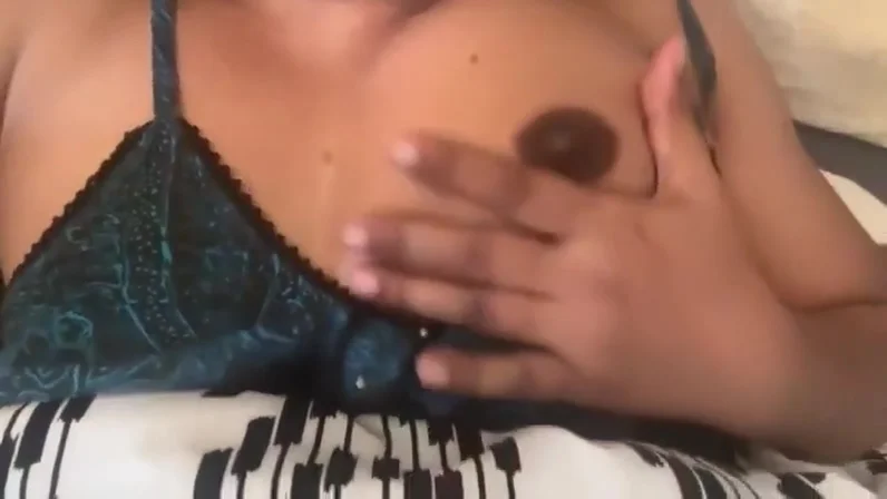 Dian Virgin Girl, Clear Audio, Fingering