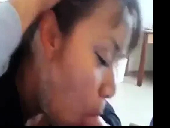 Amateur Mexican MILF bj