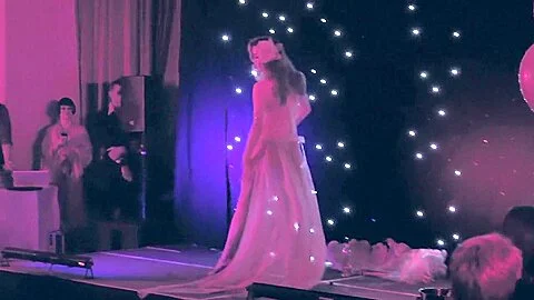 Burlesque Strip SHOW 29 Miss Indigo Blue Nude