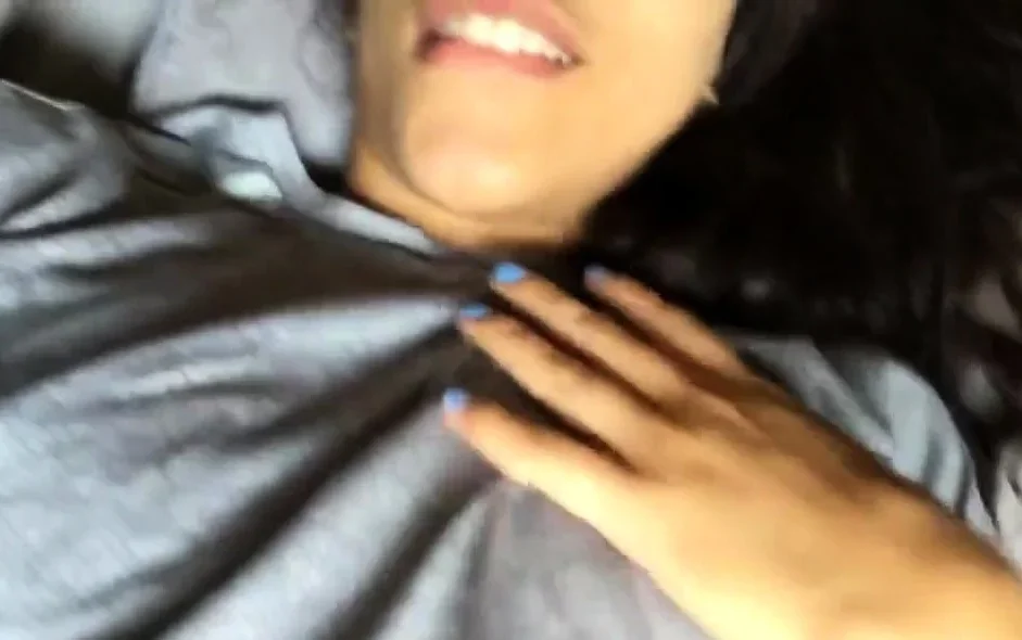 Hot Brunette Amateur Masturbates to Real Orgasm on Webcam
