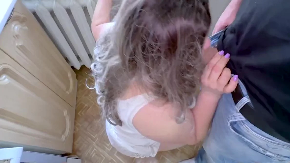 Stepson Suddenly Approached His Stepmom When She Was In The Kitchen And Fucked Her In The Ass