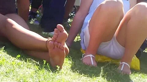 Candid feet - too close to soles