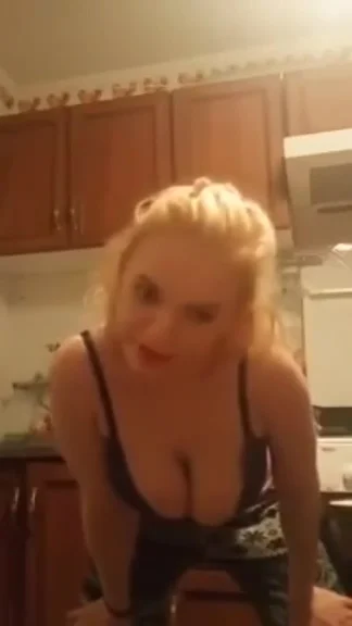 Hot Russian Milf Teasing Her Audience