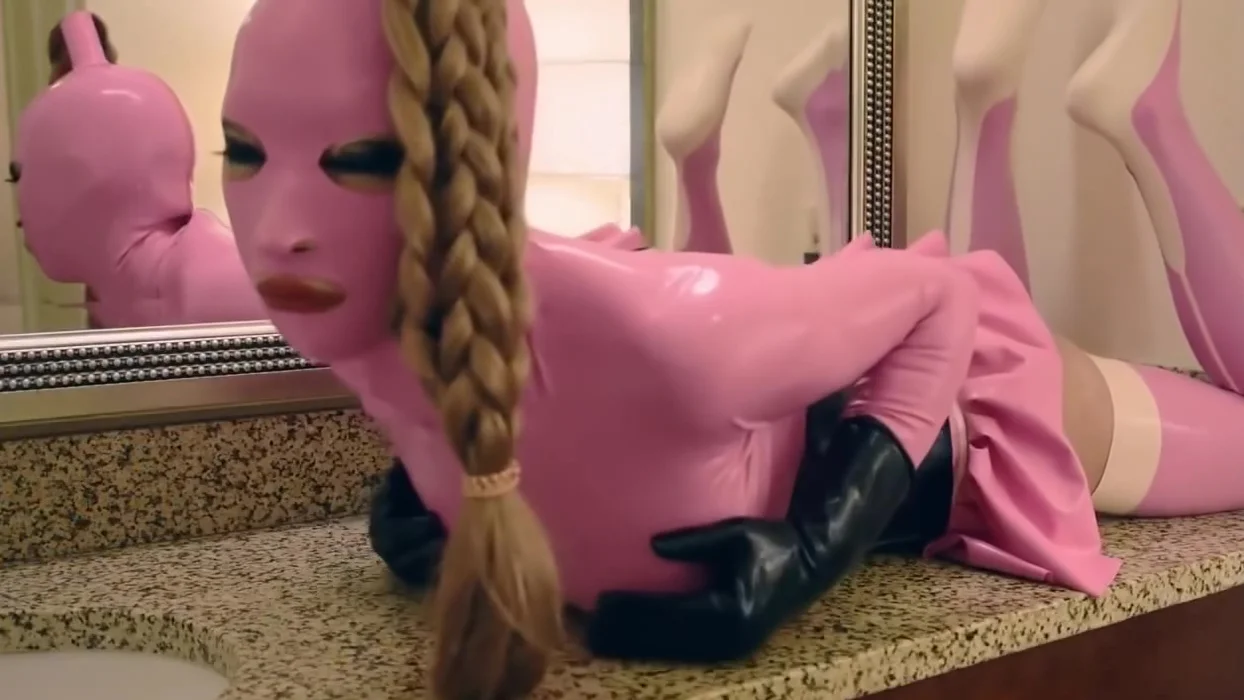 Pink latex