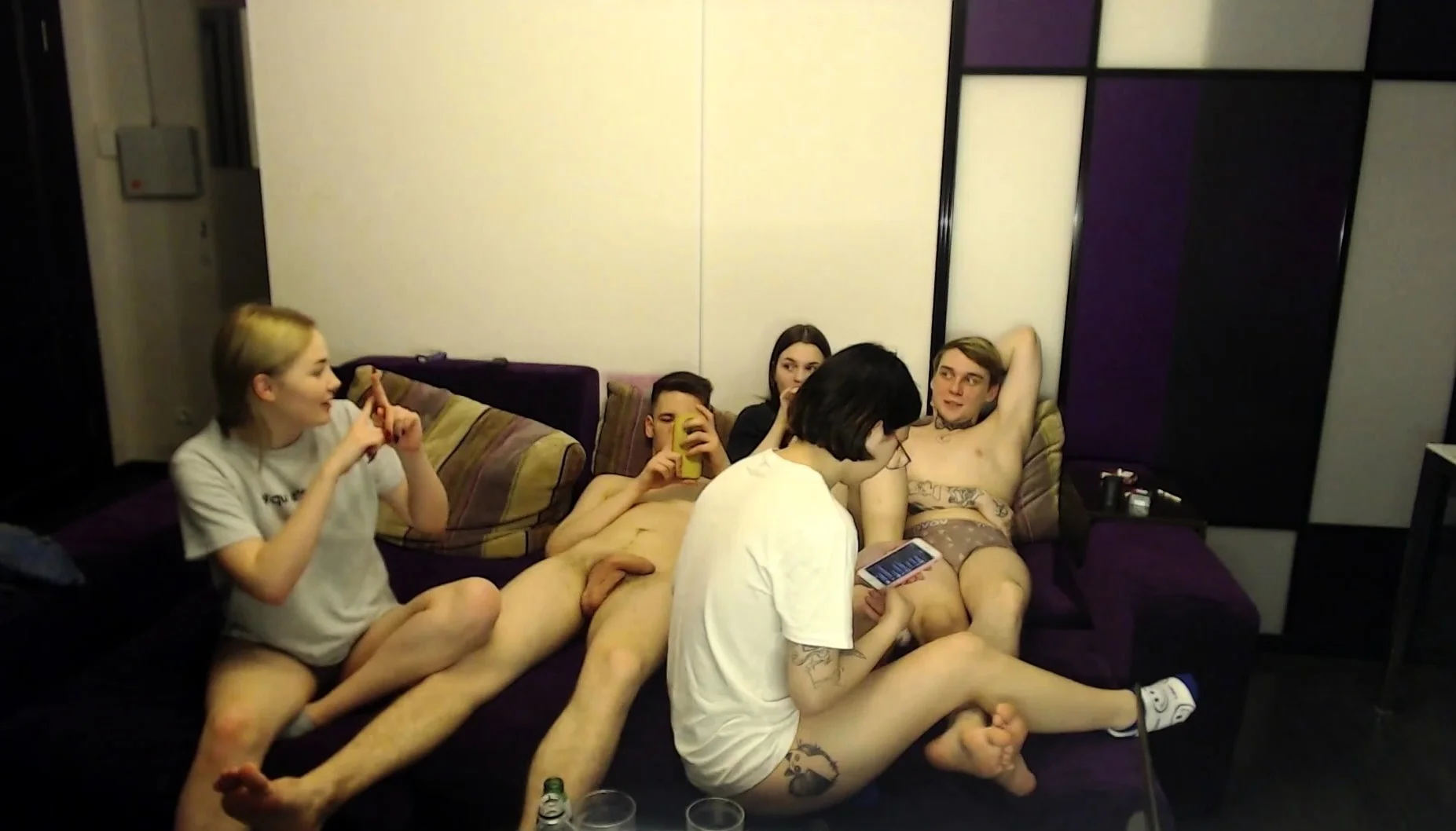 Amateur blonde teen plays with sex machine